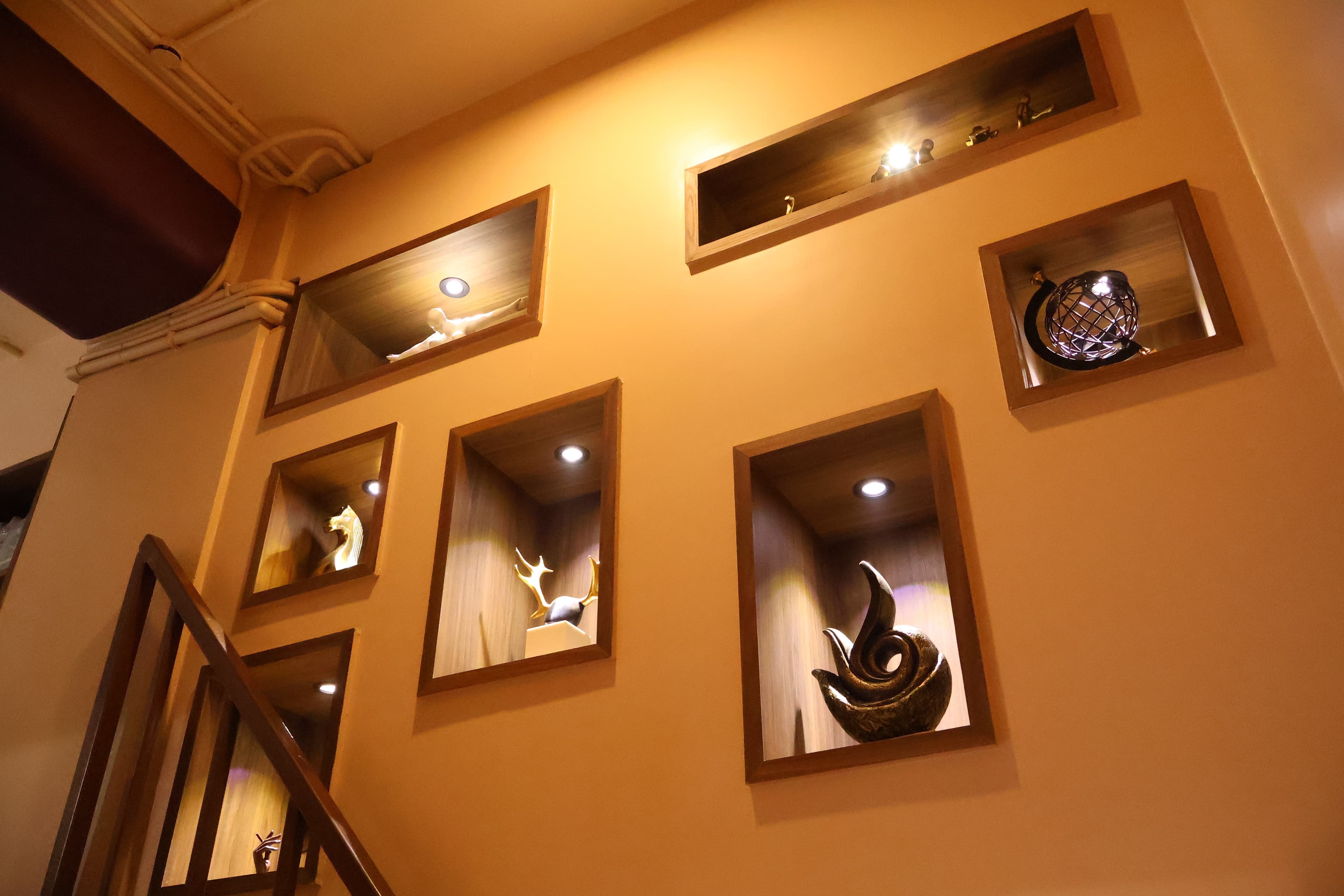 Meenu Amma — illuminated decor niches